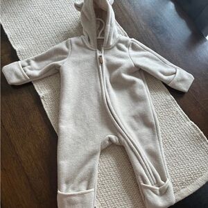 H&M Cream Kids One Piece Bodysuit